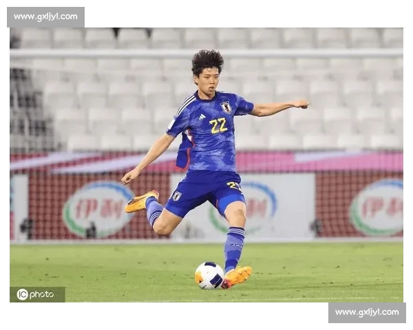 高井幸大回应热刺转会传闻：俱乐部要求封口，离队倒计时开启